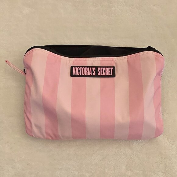 Victoria's Secret Handbags - Victoria's Secret 2-in-1 Bag / Backpack